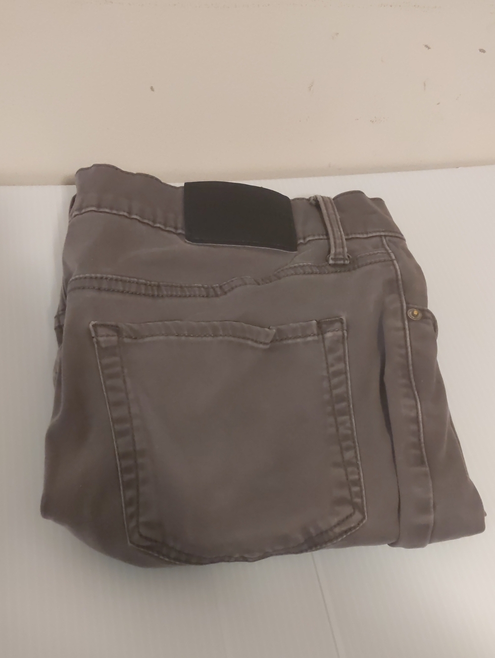 Lucky Brand Men's 32x28 (34x30 Tag) Gray Pants / 121 Slim Straight Los Angeles